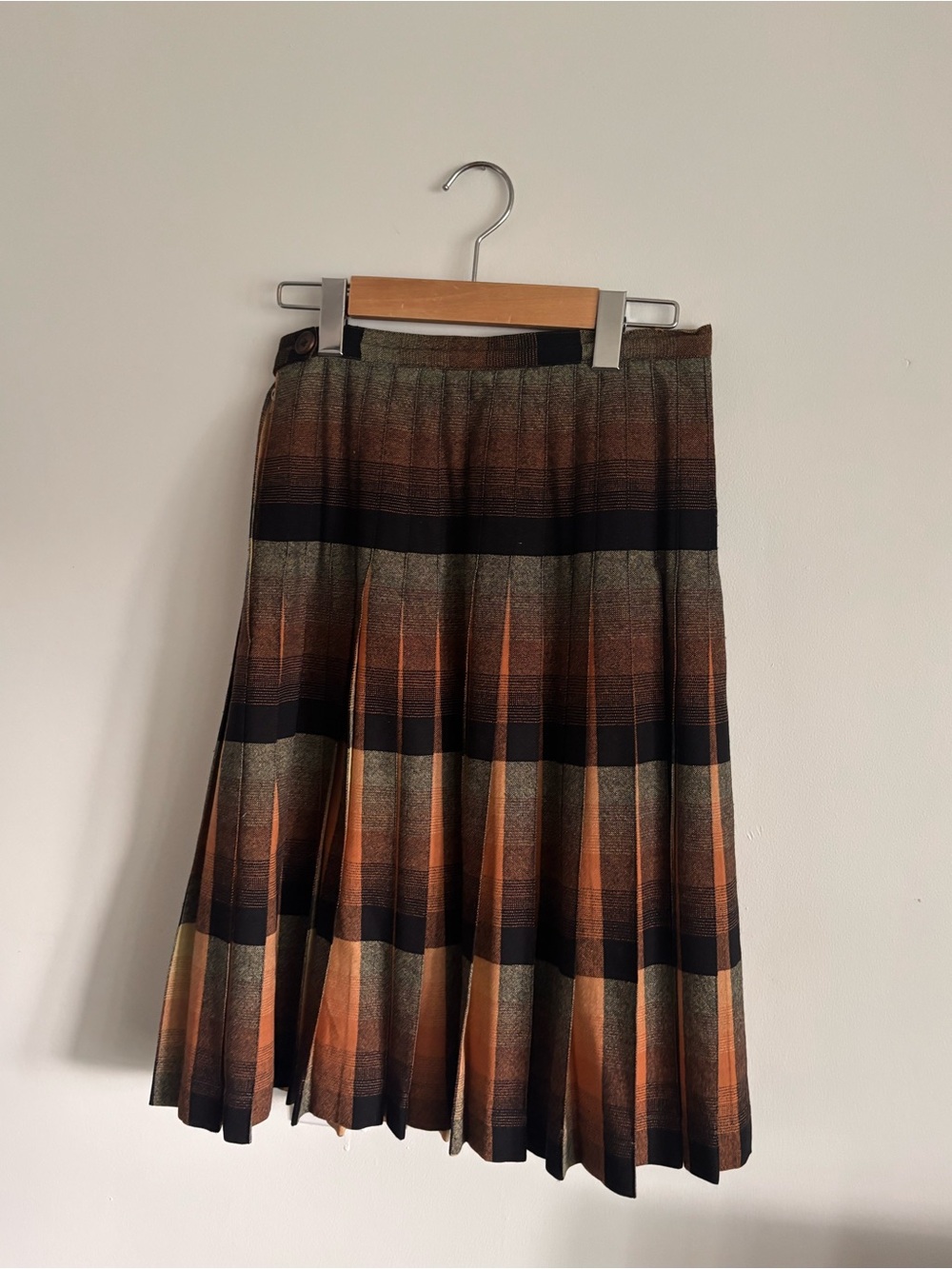 vintage plaid skirt orange and black - Small - kilt
